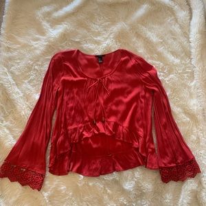 Forever 21 💃🏻 bell sleeve cropped blouse